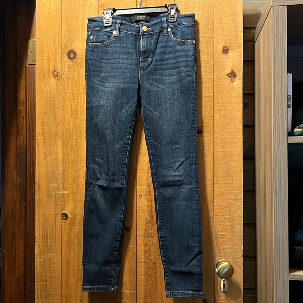 Liverpool jeans‎